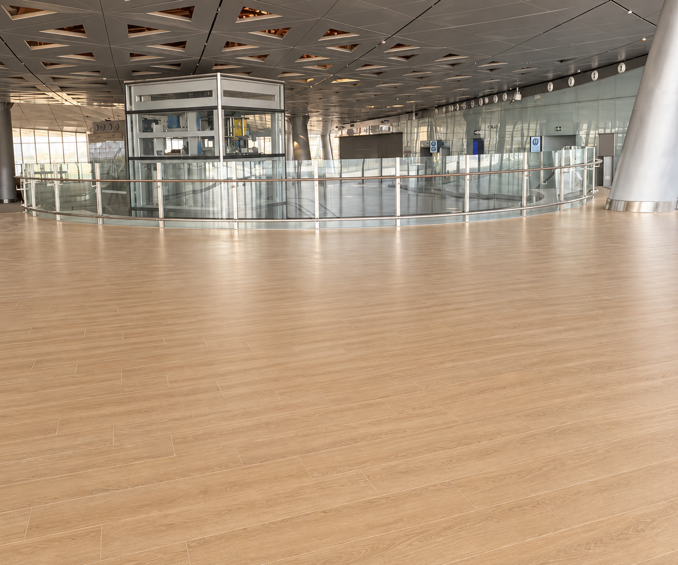 Large-area woodgrain flooring installed at Linyi Airport in Shandong